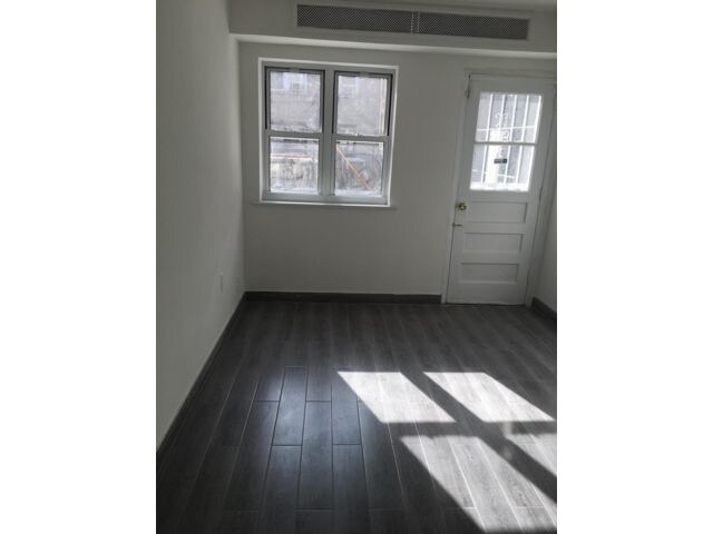 Primary Photo - 25-49 49th St