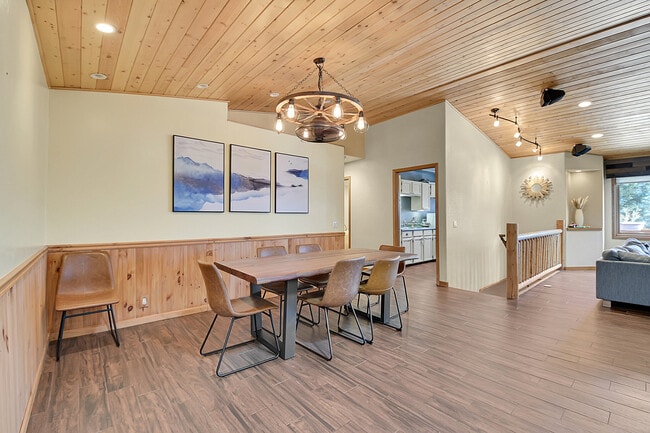 Photo - 11760 Cherokee Trail House