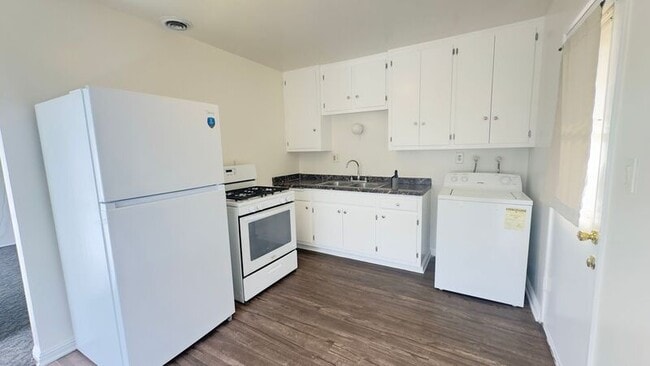 Building Photo - 6019 Bright Ave