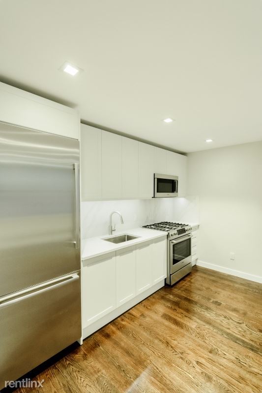 Building Photo - 2 br, 3 bath House - 275 Mott St