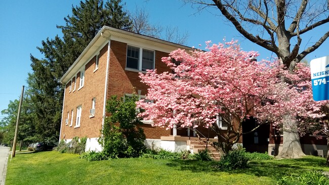 Building Photo - 2201 Wrocklage Ave
