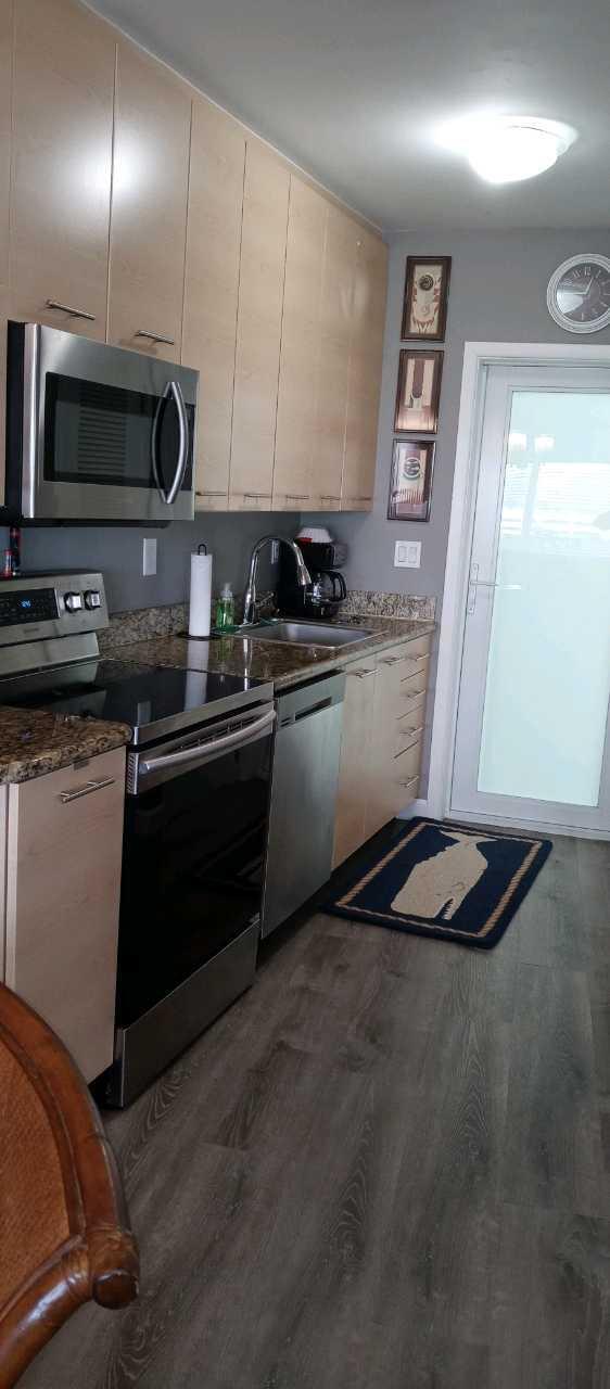 Foto del edificio - 3250 NE 28th St