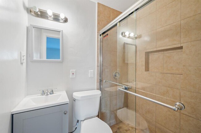 Foto del edificio - 2111 Sheridan St