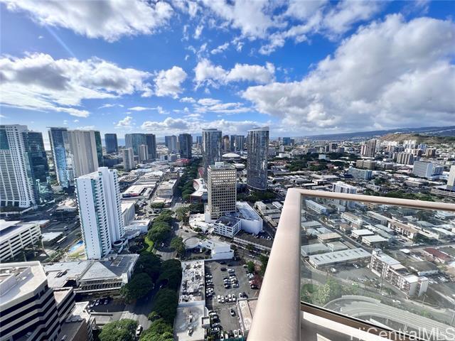 Building Photo - 1388 Kapiolani Blvd