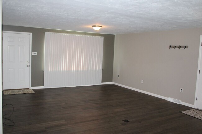 Building Photo - Single Family Home