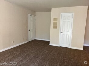 Building Photo - 5295 Indian River Dr