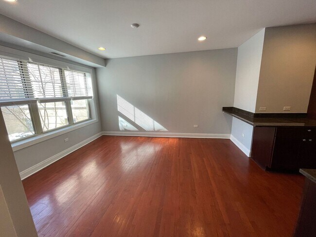 Foto del edificio - 1448 W Thorndale Ave