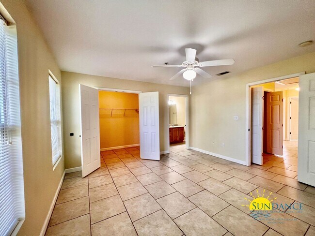 Foto del edificio - Great 3 Bedroom Townhouse in Fort Walton!