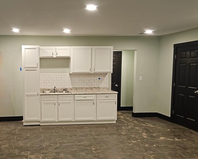 Foto del edificio - 1697 Baine Ave