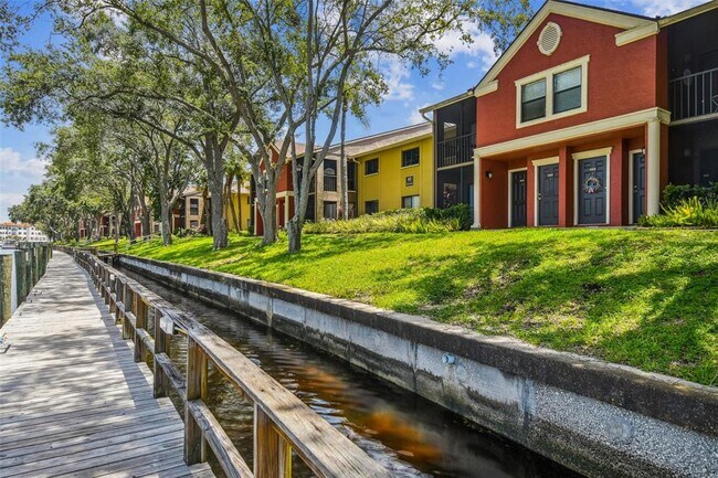 Foto del edificio - 5558 Baywater Dr