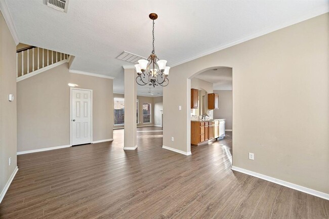 Building Photo - 15002 Live Oak Bend Way