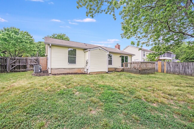 Foto del edificio - Stylishly Updated 3-Bedroom Home in Sought...
