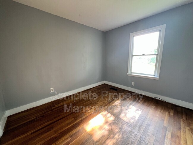 Foto del edificio - 5219 Court G