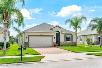 Building Photo - 5724 Trieda Dr