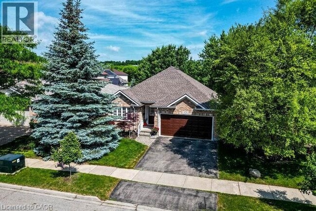 Photo du bâtiment - 678 Salzburg Dr