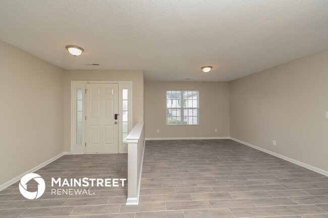 Building Photo - 3027 Canterbury Park Dr