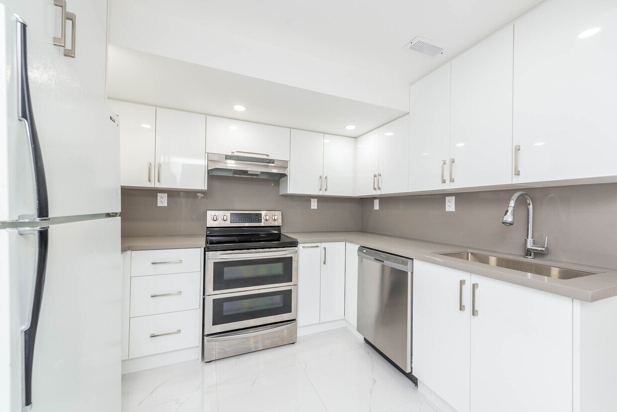 1575 Seguin Sq, Pickering, ON L1V 6T3 House for Rent in Pickering, ON