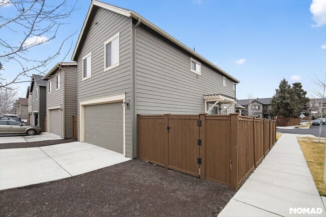 Foto del edificio - 20748 Boulderfield Ave