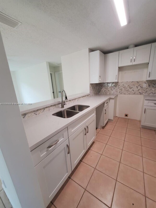 Building Photo - 11742 SW 52nd St