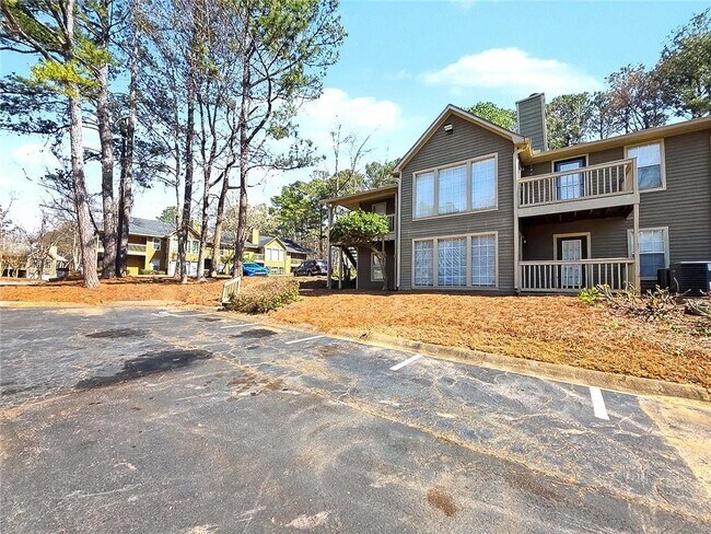 Foto del edificio - 1702 Country Park Dr