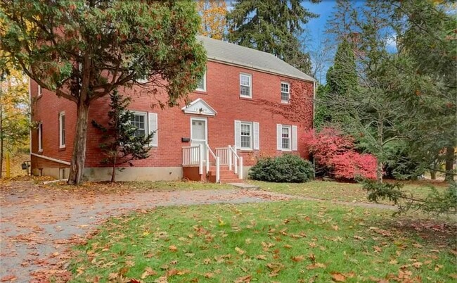 Building Photo - 1029 S Atherton St