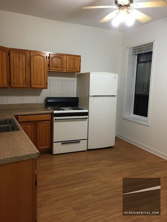 Foto principal - 364 93rd St