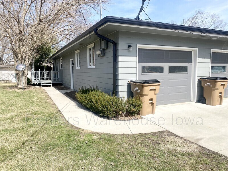 Foto principal - 209 S 1st St