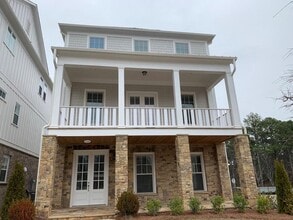 Building Photo - 640 Hanlon Way