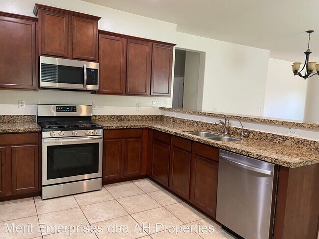Building Photo - 4 br, 2 bath House - 42589 W SUSSEX RD