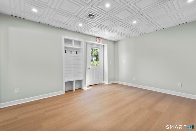Foto del edificio - 184 Maple St