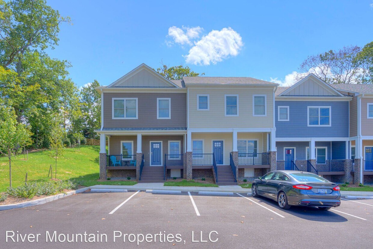 220 Hoopers Ln, Blacksburg, VA 24060 House Rental in Blacksburg, VA