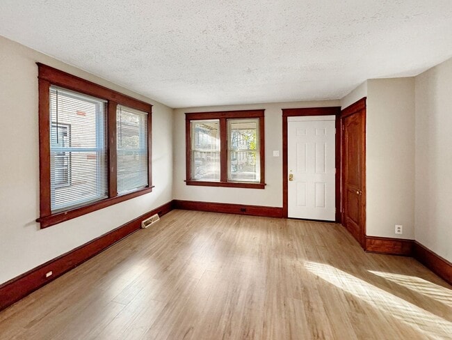 Foto del edificio - 1412-1414 Park Ave