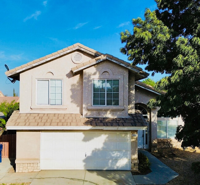 Building Photo - 36512 Summerholly Cir