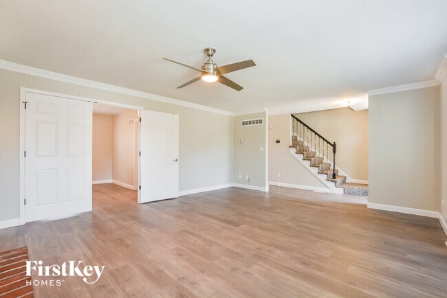 Building Photo - 7013 T Gabbert Dr
