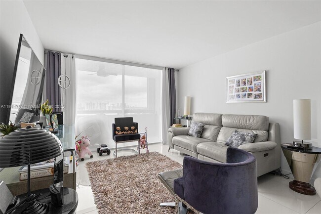 Foto del edificio - 1775 Washington Ave