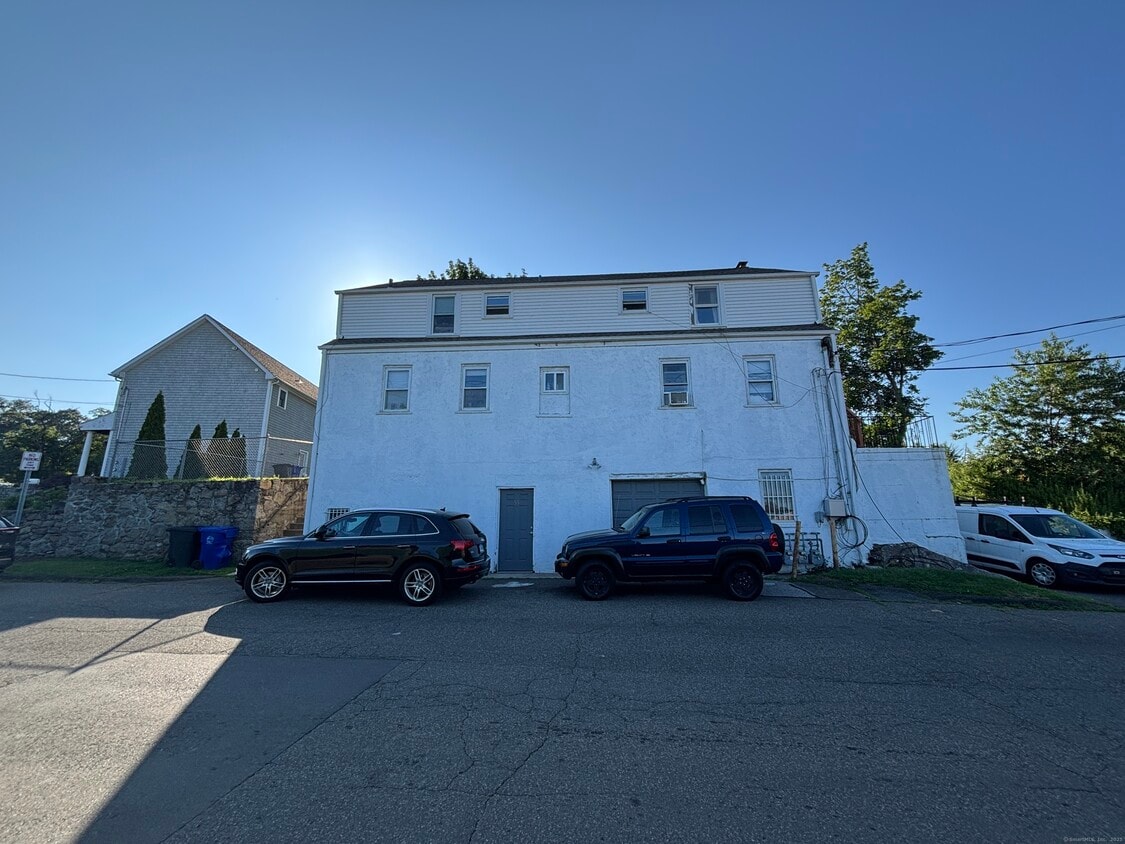 Primary Photo - 55 Bouton St