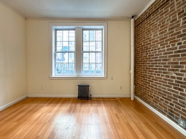 Building Photo - 71 Pineapple St