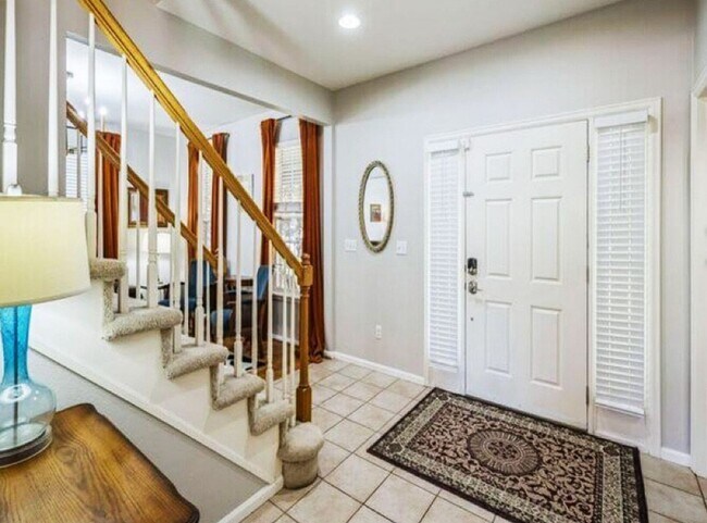 Foto del edificio - Lovely Home near Cherry Creek Reservoir for rent on quite cul-de-sac Aurora 80015 $3,200 per month