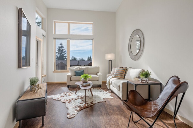 Building Photo - Bridgeview 125