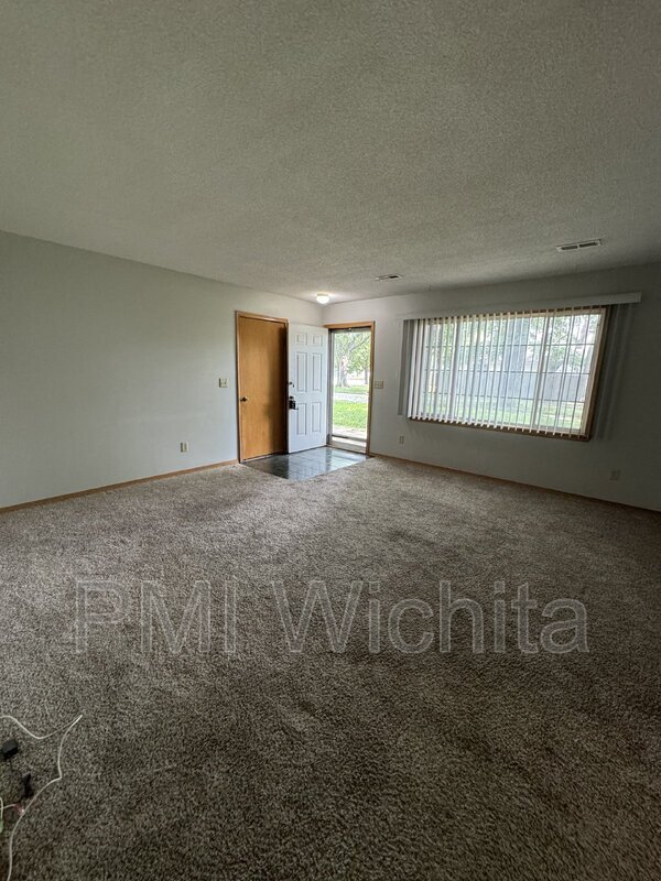 Foto del edificio - 107 S Gordon St