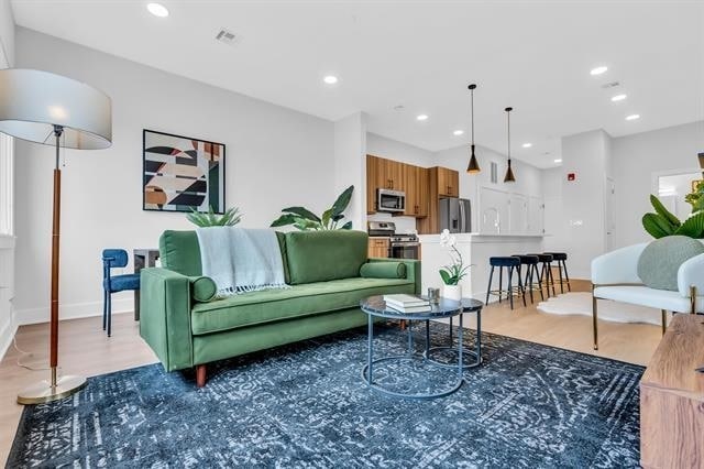 Building Photo - 345 AVENUE A Ave