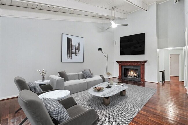 Foto del edificio - 3813 Paces Ferry W