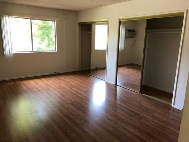 Building Photo - 5929 Laurel Canyon Blvd