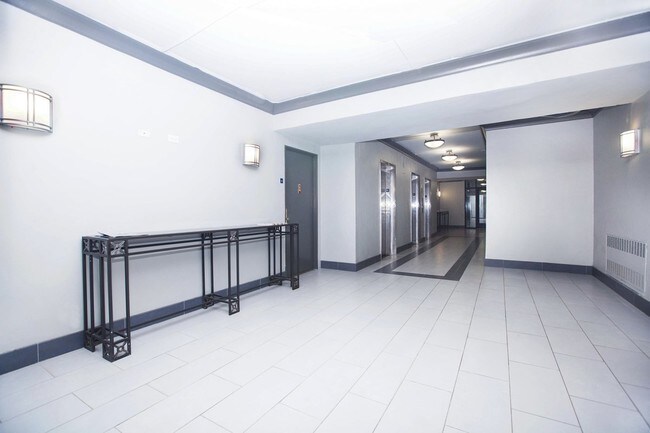 Building Photo - 630 Lenox Avenue