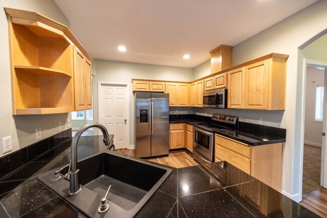 Foto del edificio - Three bedr. one level home in Washougal - Fenced yard