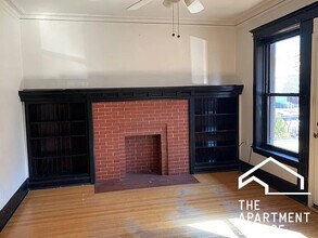Building Photo - 906 W Belle Plaine Ave