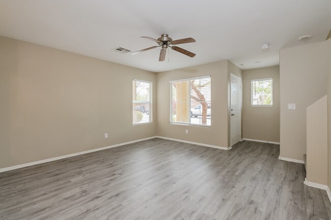 Building Photo - 11556 Elcadore St