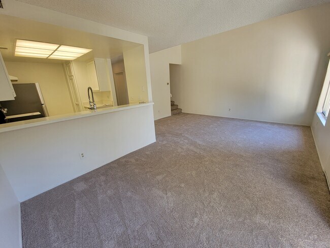 Building Photo - 5440 Baltimore Dr