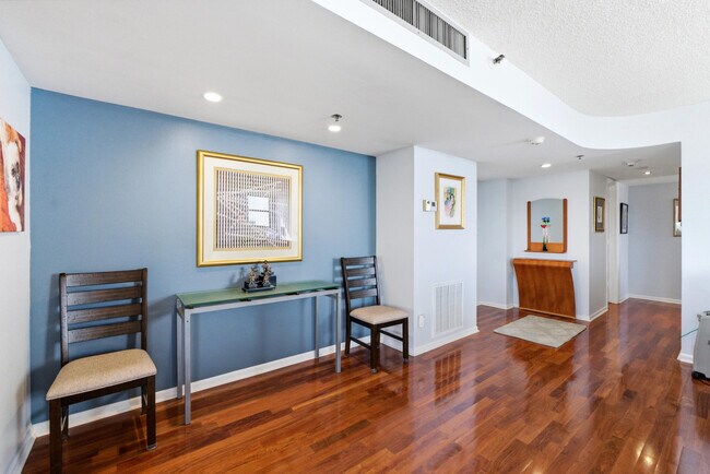 Foto del edificio - 1361 S Ocean Blvd