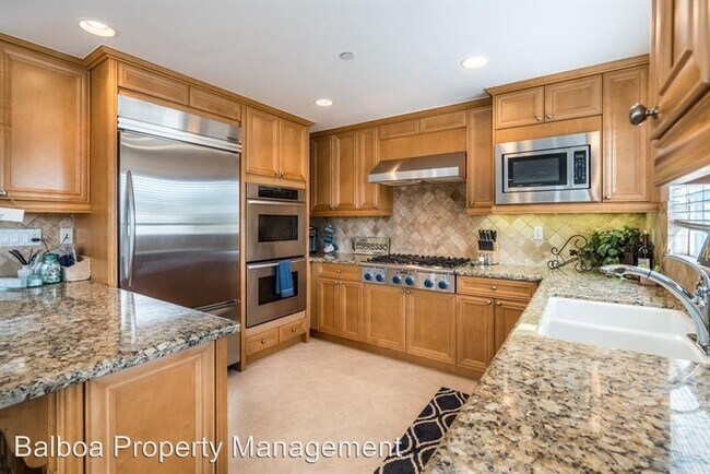 Foto del edificio - 3 br, 3 bath House - 310.5 Iris Ave